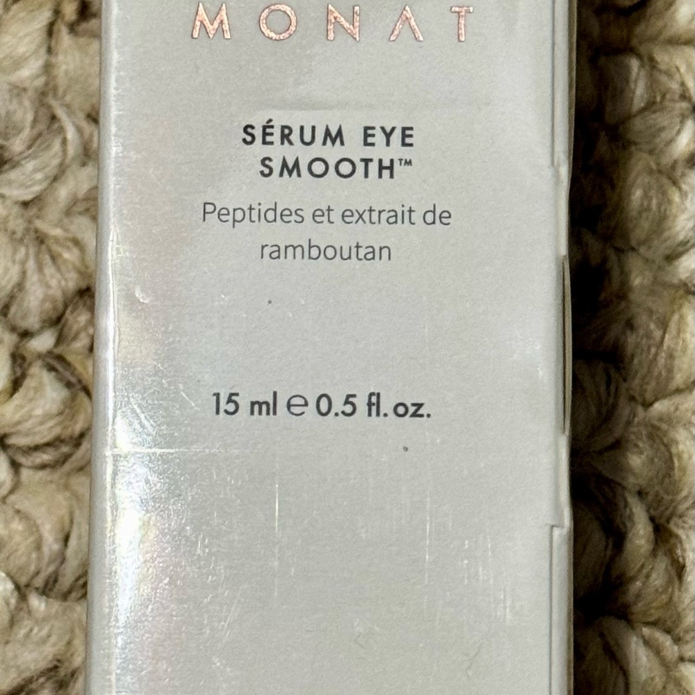 Monat Eye Smooth Serum